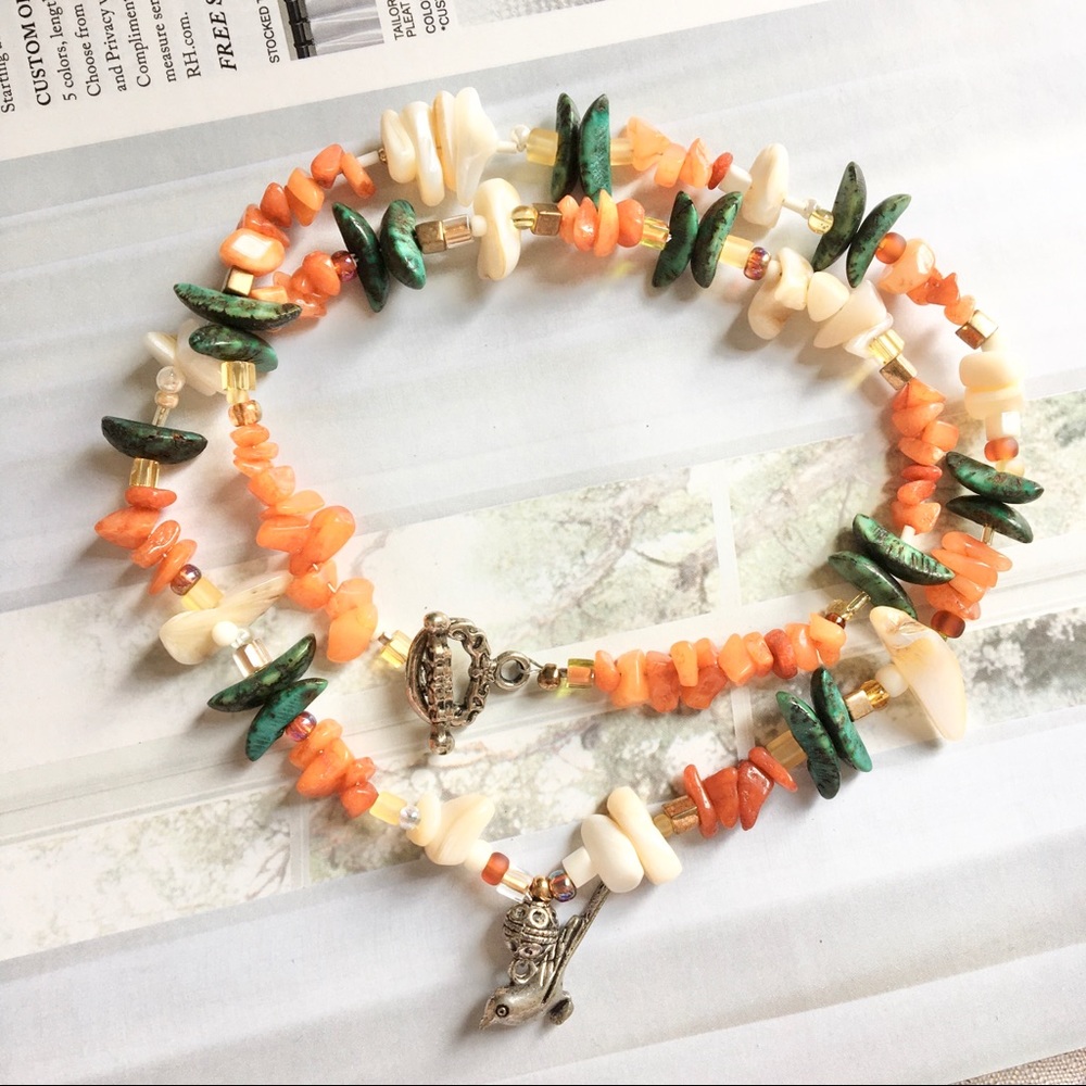 Vintage Chunky Stone Avian Necklace